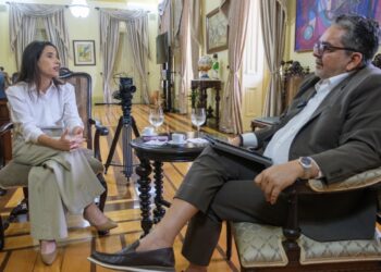 Governadora Raquel Lyra (PSD) e Jornalista Ricardo Antunes