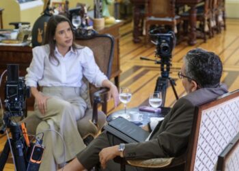 Governadora Raquel Lyra (PSD) e jornalista Ricardo Antunes