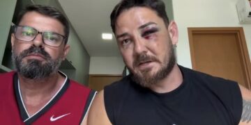 Os turistas Claiton Zanatta e Johnny Andrade Barbosa