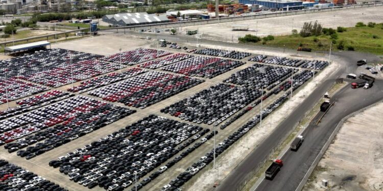 Suape recebe aval da Antaq para licitar Terminal de Veículos