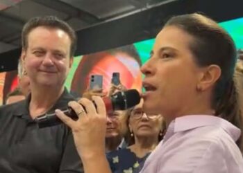 Gilberto Kassab e Raquel Lyra durante evento no Recife