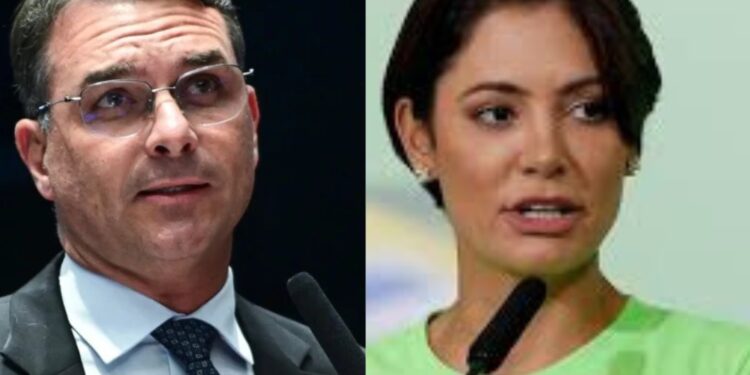 Flávio relata a Bolsonaro crise com Michelle.