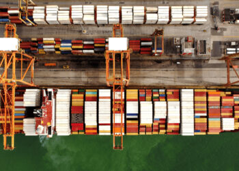 Tecon Suape, um terminal de contentores localizado no Porto de Suape, em Pernambuco, Brasil.