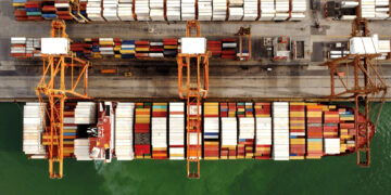 Tecon Suape, um terminal de contentores localizado no Porto de Suape, em Pernambuco, Brasil.