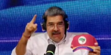 Maduro pede apoio aos brasileiros e celebra união com a Venezuela
