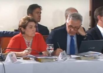 Lula cobra melhor comunicação e unidade dos ministros em reunião ministerial