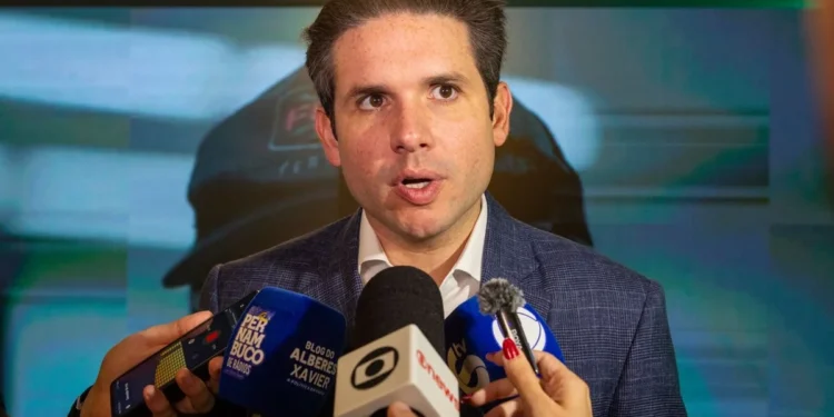 ABI aciona Justiça contra Motta por violência contra jornalistas