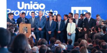 Os dois maiores partidos de centro do país, PP e União Brasil