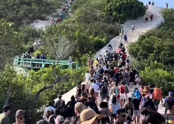 Acesso por Barreirinhas à Lagoa Bonita, nos Lençóis Maranhenses