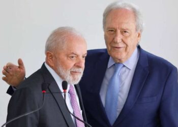 Saída de Lewandowski pode abrir caminho para criação de novo ministério