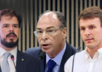 Além do ex-senador, dois filhos dele também foram alvos de operação da PF