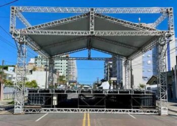 Prefeitos do Nordeste buscam reduzir cachês altos de artistas