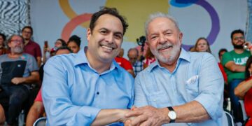 O Ex-governador de Pernambuco, Paulo Câmara, e Lula (PT).