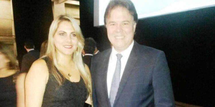 Larissa Alencar e o pres. da OAB-PE, Pedro Henrique Alves