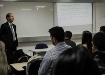 Apenas 6 cursos em PE recebem selo da OAB