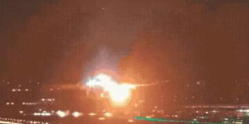 Turbina de avião explode durante decolagem no Aeroporto Internacional de Guarulhos