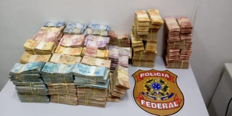 Em três, anos, apreensões de dinheiro vivo e confiscos da PF aumentam 36 vezes