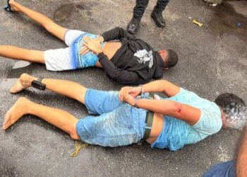 Suspeitos foram presos pela Polícia