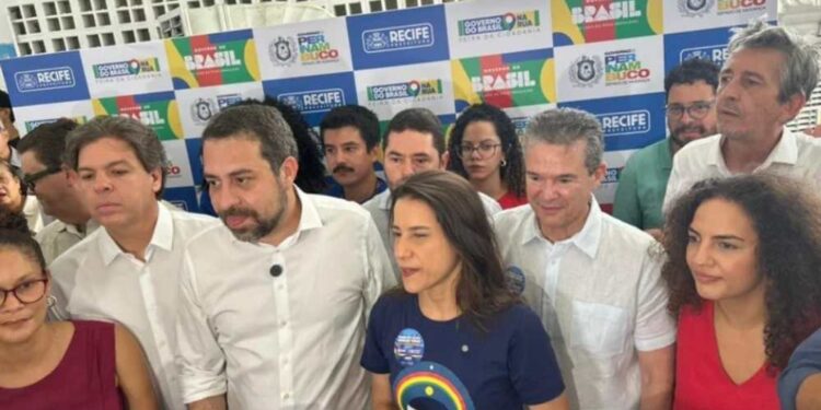 Raquel Lyra participou de evento no Recife