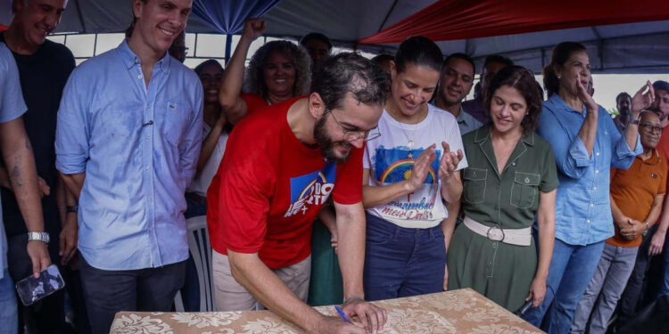 Túlio Gadelha se filiou ao PSD, em solenidade com Miguel Coelho, Raquel Lyra e Priscila Krause