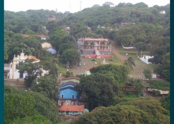 Área de comércio e grande circulação em Fernando de Noronha. Foto Reprodução.