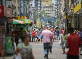 Comércio do centro do Recife. Foto: Felipe Ribeiro/JC Imagem