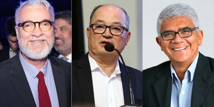 Os jornalistas Jamildo Melo, Magno Martins e Vandeck Santiago (esq. p/ dir.)