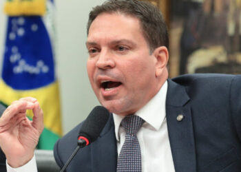 Ramagem é solto nos EUA dois dias após detenção por situação migratória irregular