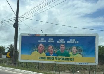 Outdoor de propaganda eleitoral antecipada denunciada