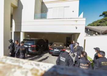 PP e União Brasil simbolizam o “Centrão”, bloco que transita entre governos