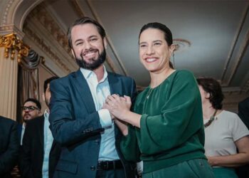 O secretário André Teixeira e a governadora Raquel Lyra (PSD)