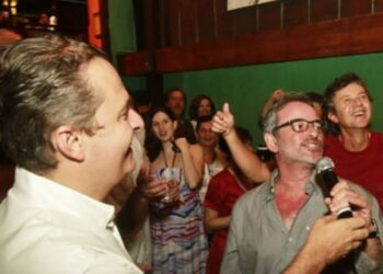 O ex-governador Eduardo Campos, ao lado do marqueteiro Diego Brandy. Foto: Reprodução