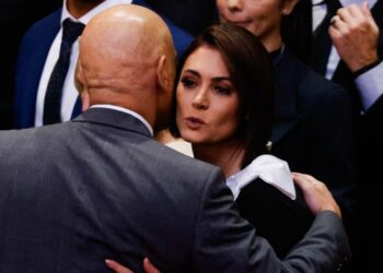 O Ministro Alexandre de Moraes, do STF, e ex-primeira-dama Michelle Bolsonaro. Foto: Wilton Junior/Estadão
