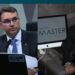 O senador Flávio Bolsonaro (PL), e o ex-banqueiro Daniel Vorcaro.