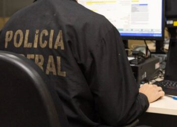 A delegada tinha papel relevante no fornecimento de informações sigilosas ao grupo criminoso