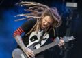 Korn voltará ao Brasil em 2026; grupo tocou no Rock In Rio 2015