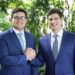 O prefeito Victor Marques e o ex-prefeito João Campos (PSB) (esq. p/ dir.)