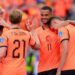 Holanda goleia a Suécia por 5 a 1