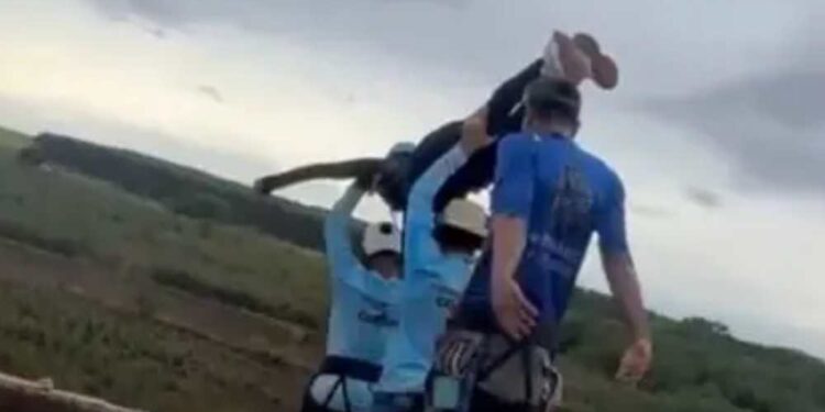 Jovem morre após falha em salto de bungee jump