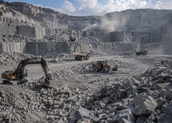 Leilão de jazidas de calacareo e mais minerais do Grupo João Santos