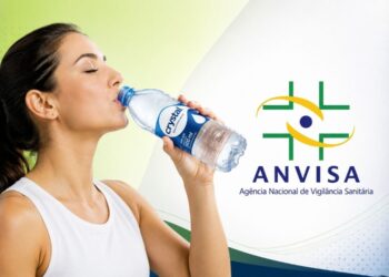 Testes detectarem a presença de bactéria em um lote da água mineral Crystal.