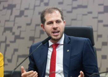 Pedro Campos integra uma comitiva de parlamentares brasileiros que está em Washington para discutir as relações entre os dois países