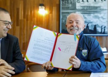 Presidente Lula da Silva (PT), com o ministro dos Transporte, George Santoro