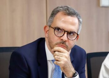 O ministro de Portos e Aeroportos, Tomé Franca