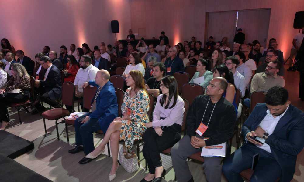 Seminário debate os desafios da cobertura jornalística diante do cenário político e eleitoral de 2026