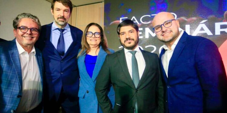 Da esq. p/ dir. Ricardo Antunes, Fernando Schüler, Ana Dubeux, Wilson Lima e Igor Gadêlha