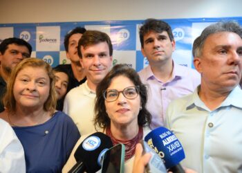 Raquel mandou Priscila Krause para prestigar Podemos