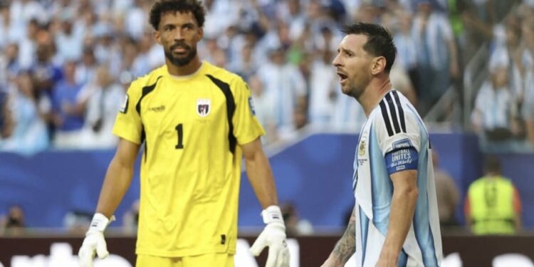 Argentina sofre, supera Vozinha e elimina Cabo Verde em jogo épico