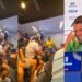 Marcelo Courrege discute com outro jornalista; e Brahim Díaz, da seleção de Marrocos, ri da situação. Foto: Reprodução.