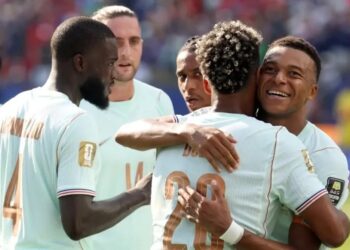 Mbappé e Dembélé decidem em 6 min e vence Marrocos